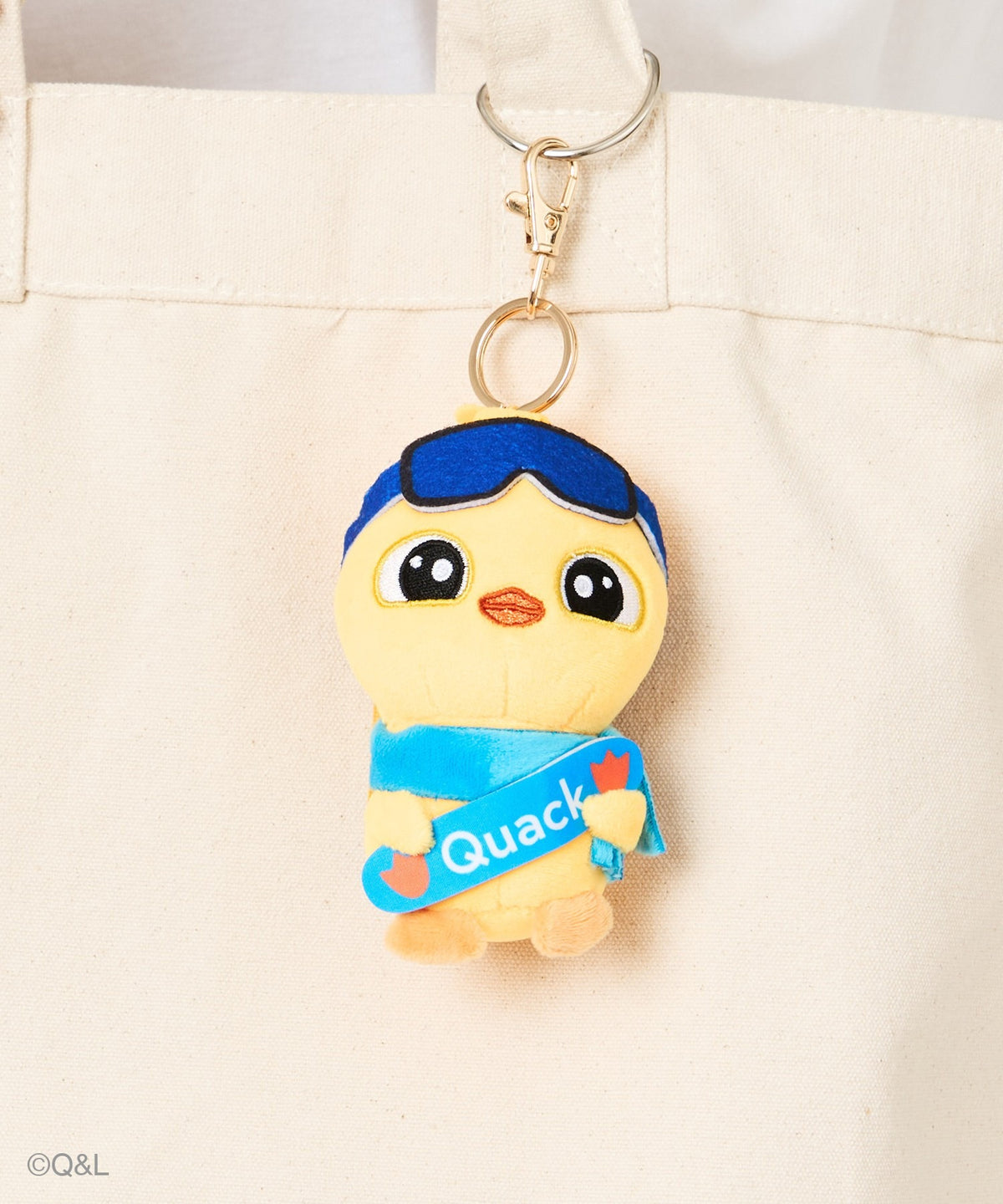 Snowboarding Mascot Quack keychain close-up